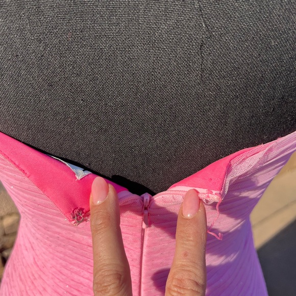 Le gala by Mon Cheri size 8. Pink princess prom - Picture 4 of 6